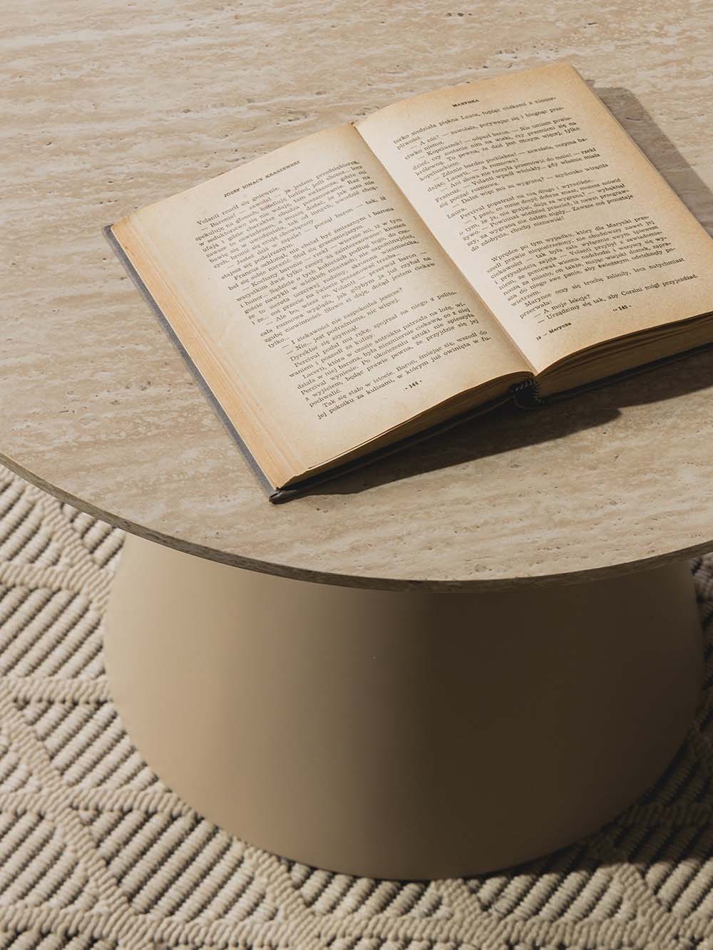 kaori-kavos staliukas-60cm-travertino imitacija-smėlio-REDAGUOTA-2