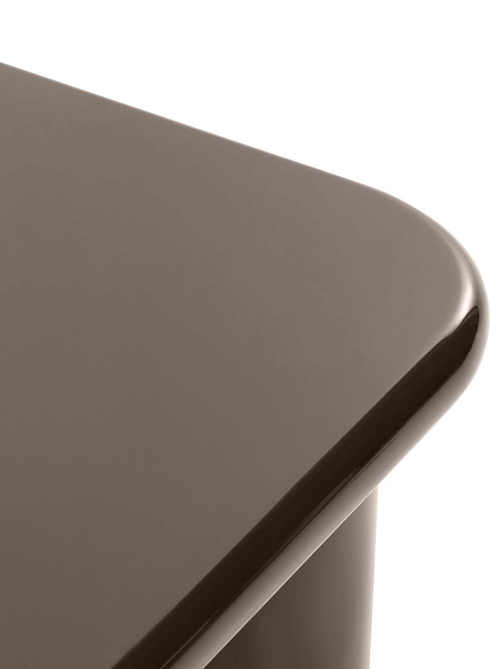 tova-kavos staliukas-70cm-šokolado-REDAGUOTA-4